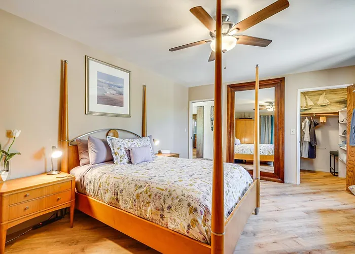 Retreat W/ Pool & Breathtaking Views! Ferienhaus *
