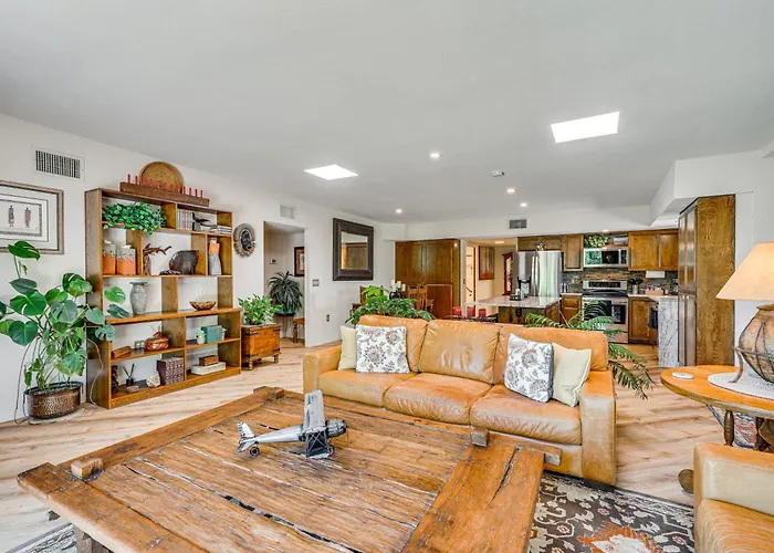 Retreat W/ Pool & Breathtaking Views! Ferienhaus *